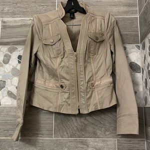 EUC - WHBM khaki fitted zipper jacket/casual blazer - size 8